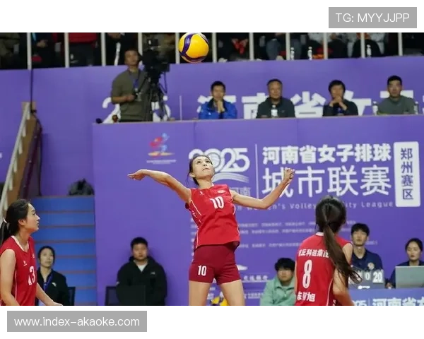 河南女排外援橘井友香观战豫排联赛，称赞中国排球热情和高水平发挥